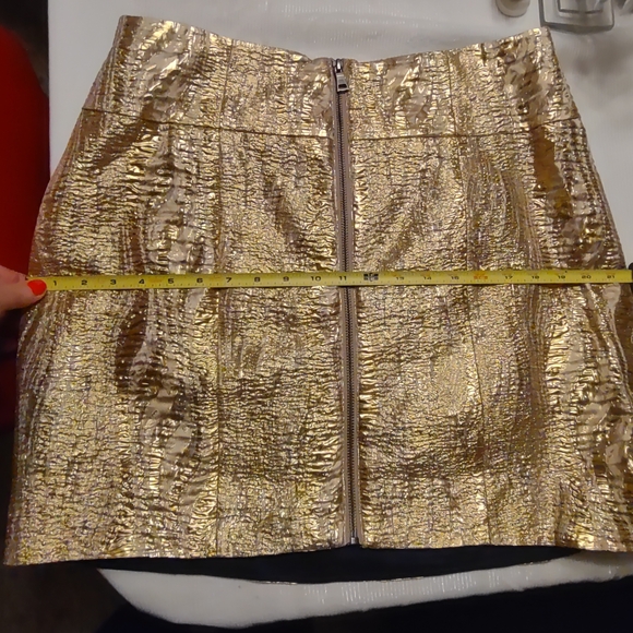 BCBGMaxAzria Gold Textured Skirt - Picture 2 of 10